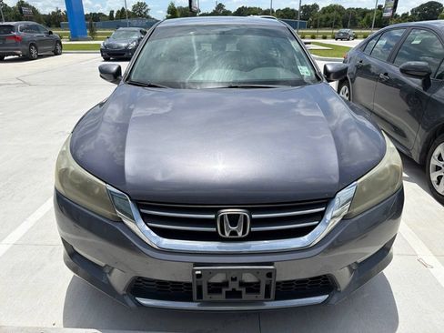 Used 2015 Honda Accord Sport image 2