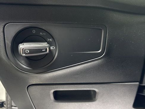 Used 2024 Volkswagen Tiguan SE R-Line image 14