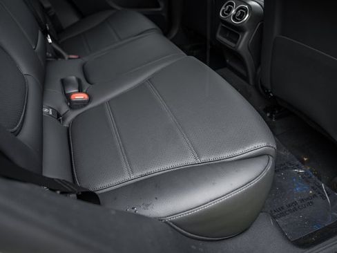 New 2025 Mercedes-Benz GLC 350e 4MATIC image 30