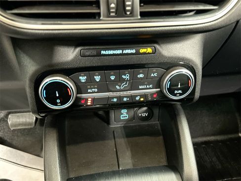 Used 2022 Ford Escape SEL image 17