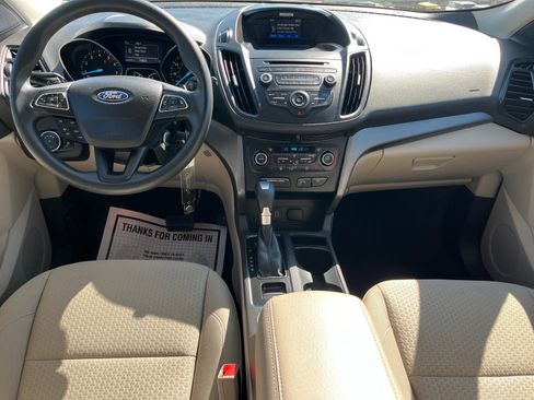 Certified 2017 Ford Escape SE w/ SE Cold Weather Package AWD/4WD image 6