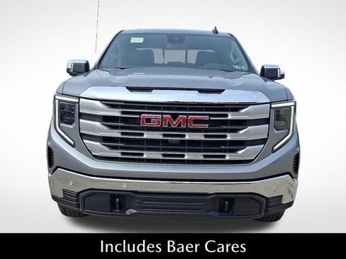New 2026 GMC Sierra 1500 SLE image 2