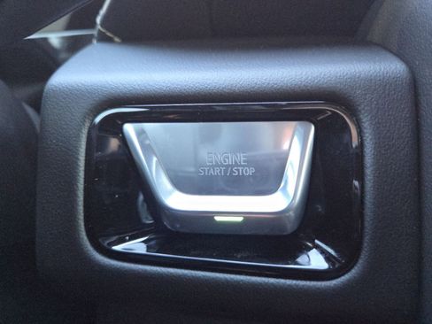 New 2026 GMC Yukon Elevation image 8