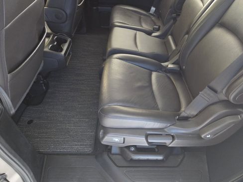 Used 2022 Honda Odyssey EX-L image 18