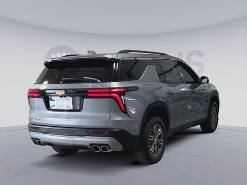 New 2026 Chevrolet Traverse LT w/ Enhanced Driving Package image 11