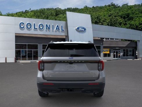 New 2026 Ford Explorer Active image 5