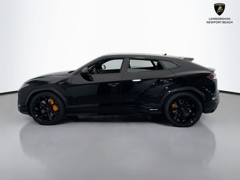 Used 2024 Lamborghini Urus Performante AWD/4WD image 34