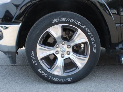 Used 2019 RAM 1500 Laramie AWD/4WD image 36