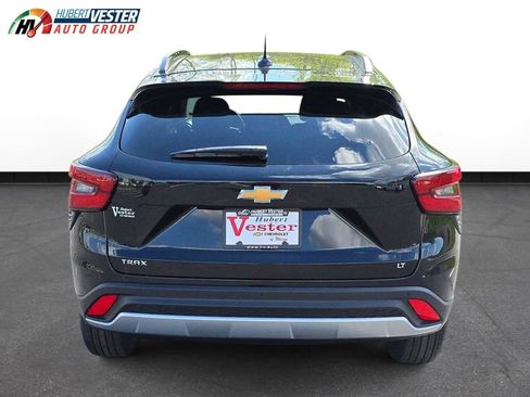 New 2026 Chevrolet Trax LT image 7