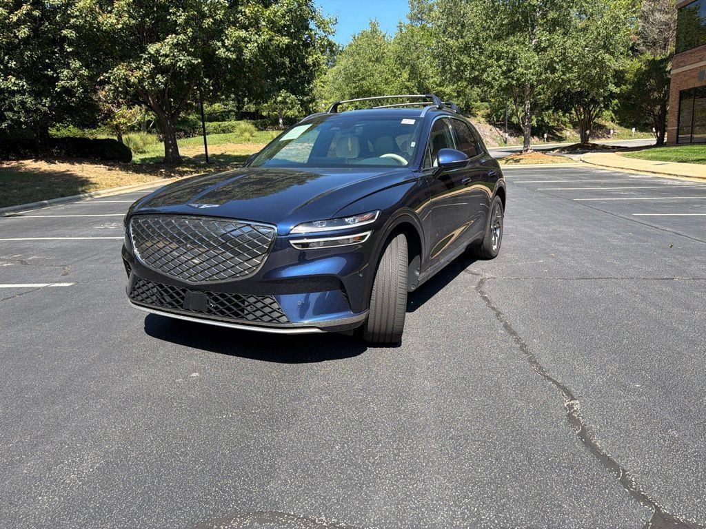 Used 2025 Genesis Electrified GV70 AWD/4WD image 4