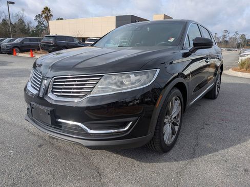 Used 2017 Lincoln MKX Reserve w/ Driver Assistance Package image 9
