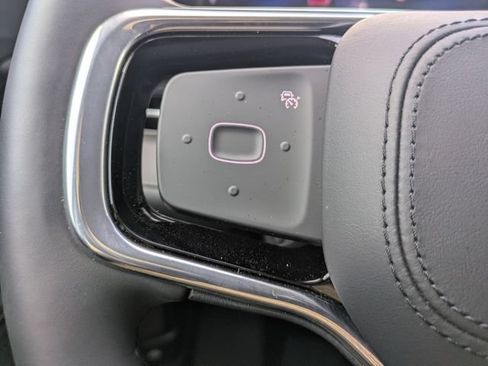 Certified 2026 Lincoln Nautilus Premier AWD/4WD image 16