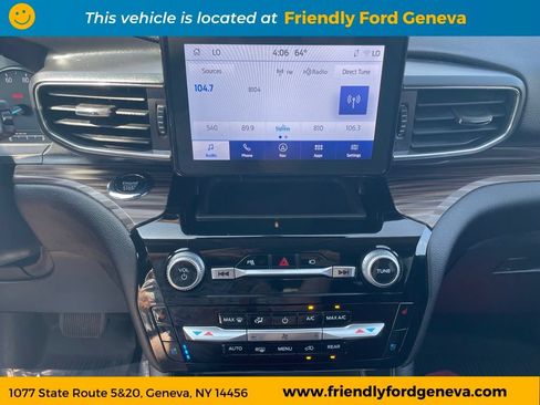 Used 2023 Ford Explorer Limited w/ Equipment Group 301A AWD/4WD image 21
