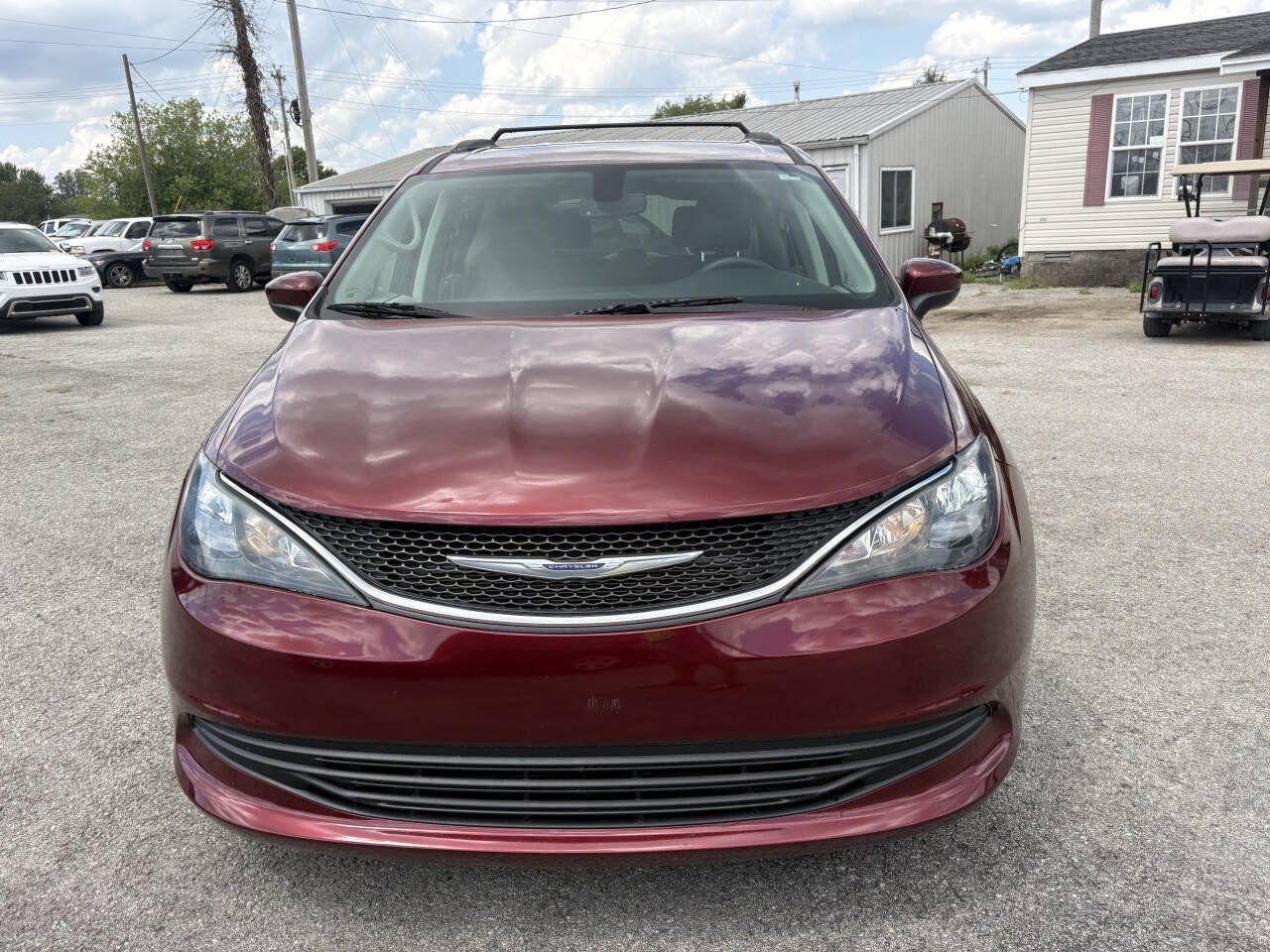 Used 2020 Chrysler Voyager Lxi FWD image 5