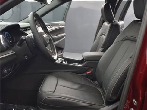 New 2026 Jeep Grand Cherokee Limited image 9