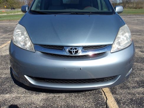Used 2008 Toyota Sienna XLE Limited image 37
