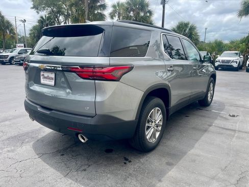 Used 2023 Chevrolet Traverse LT FWD image 6