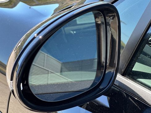 New 2026 Porsche Macan image 41