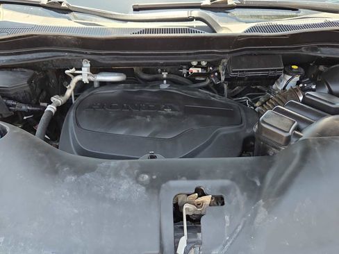 Used 2021 Honda Pilot Black Edition image 13