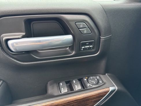 Used 2021 Chevrolet Silverado 1500 High Country w/ Technology Package image 20