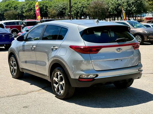 Used 2021 Kia Sportage LX AWD/4WD image 7