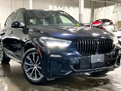 Used 2021 BMW X5 xDrive40i w/ M Sport Package AWD/4WD image 3