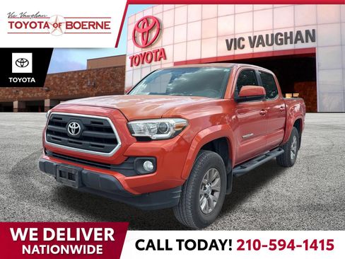 Used 2017 Toyota Tacoma SR5 w/ Tow Package AWD/4WD image 1