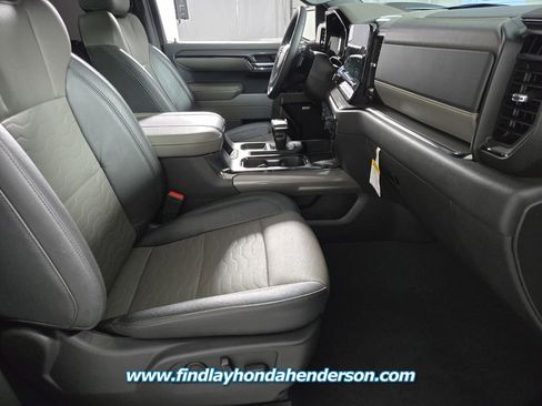 Used 2023 Chevrolet Silverado 1500 ZR2 w/ Technology Package image 15