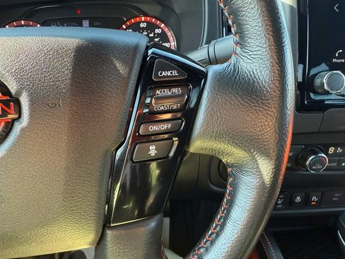 Used 2022 Nissan Frontier PRO-4X image 16