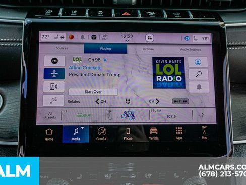 Used 2025 Jeep Grand Cherokee Limited w/ Luxury Tech Group II RWD image 40
