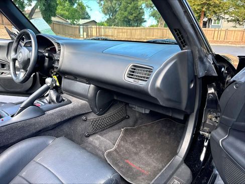 Used 2000 Honda S2000 image 19