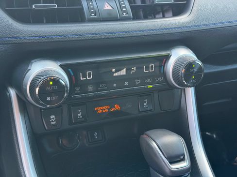Used 2020 Toyota RAV4 XSE w/ XSE Grade Weather Package AWD/4WD image 23