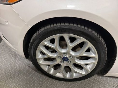 Used 2014 Ford Fusion Titanium AWD/4WD image 18