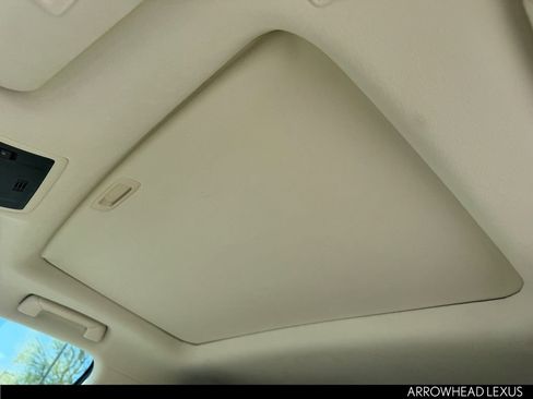 Used 2018 Lexus RX 450h AWD w/ Premium Package image 22