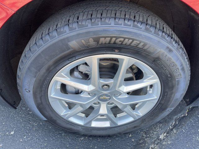 Used 2024 Chevrolet Equinox LT w/ LPO, Floor Liner Package FWD image 32