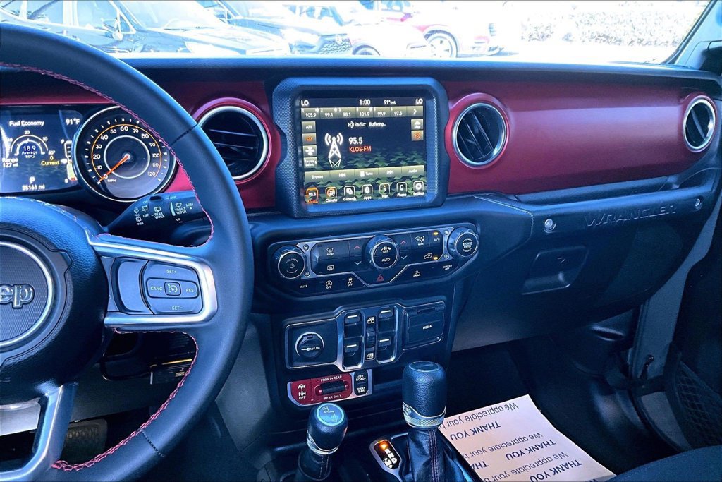 Used 2023 Jeep Wrangler Unlimited Rubicon AWD/4WD image 8