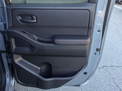 New 2026 Nissan Frontier PRO-4X image 18