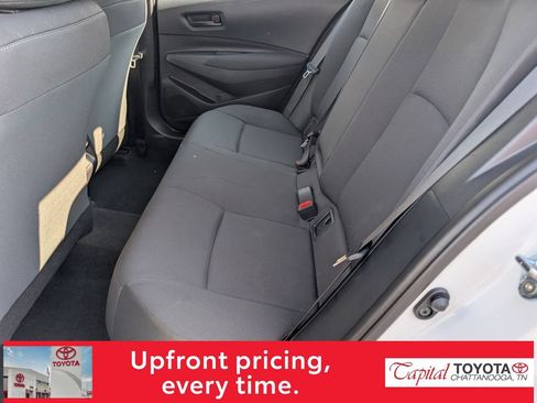 Used 2025 Toyota Corolla LE FWD image 10