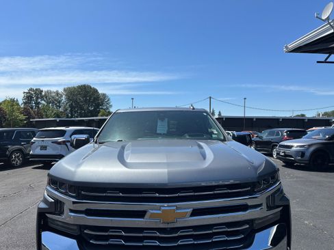 Used 2020 Chevrolet Silverado 1500 LTZ w/ LTZ Plus Package AWD/4WD image 23