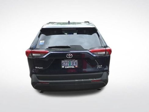 Used 2025 Toyota RAV4 XLE AWD/4WD image 7