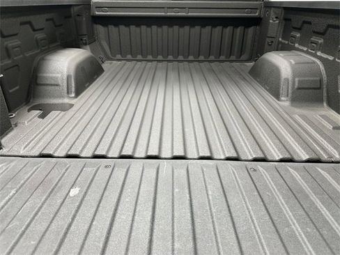 Used 2024 Chevrolet Silverado 1500 Custom image 16