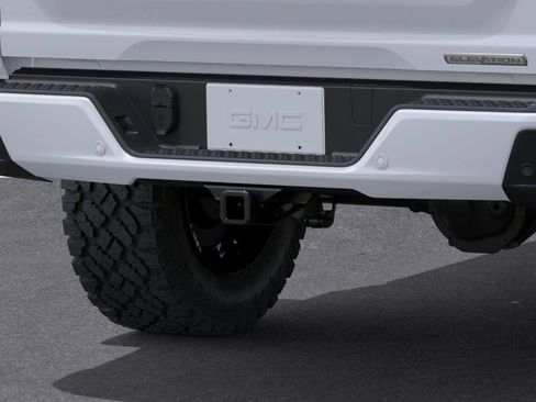 New 2026 GMC Canyon Elevation w/ Convenience Package RWD image 14