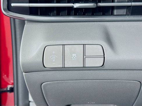 Certified 2025 Hyundai Elantra Sport w/ Cargo Package image 10