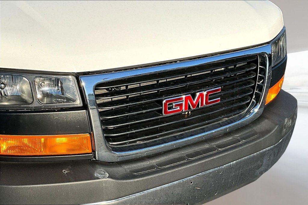 Used 2025 GMC Savana 2500 w/ Driver Convenience Package RWD image 26