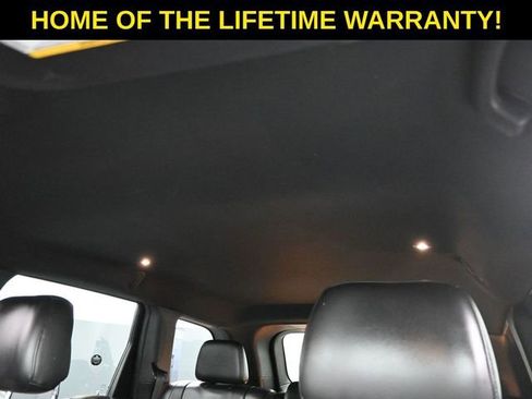 Used 2017 Jeep Grand Cherokee Limited image 37