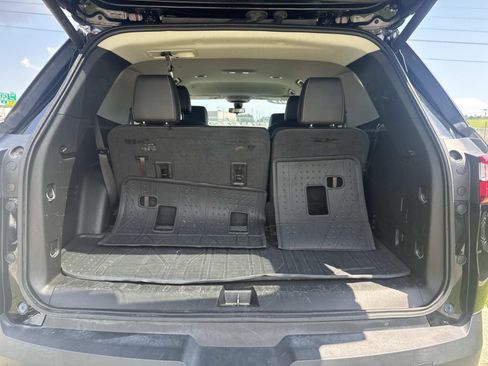 Used 2019 Chevrolet Traverse LT w/ LT Premium Package AWD/4WD image 8