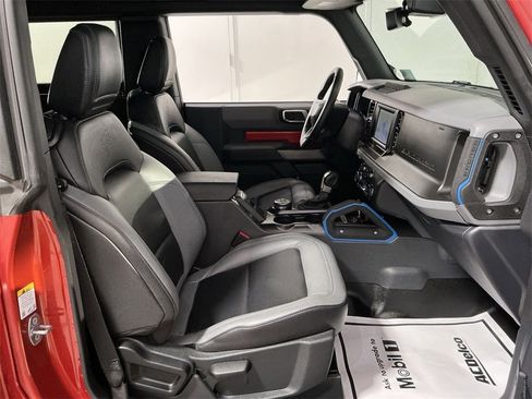 Used 2023 Ford Bronco Black Diamond image 33