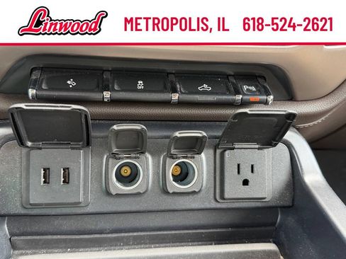 Used 2016 GMC Sierra 2500 Denali AWD/4WD image 17