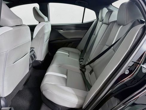 New 2026 Toyota Camry SE FWD image 33