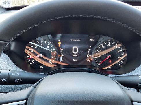 New 2026 Jeep Compass Latitude image 11